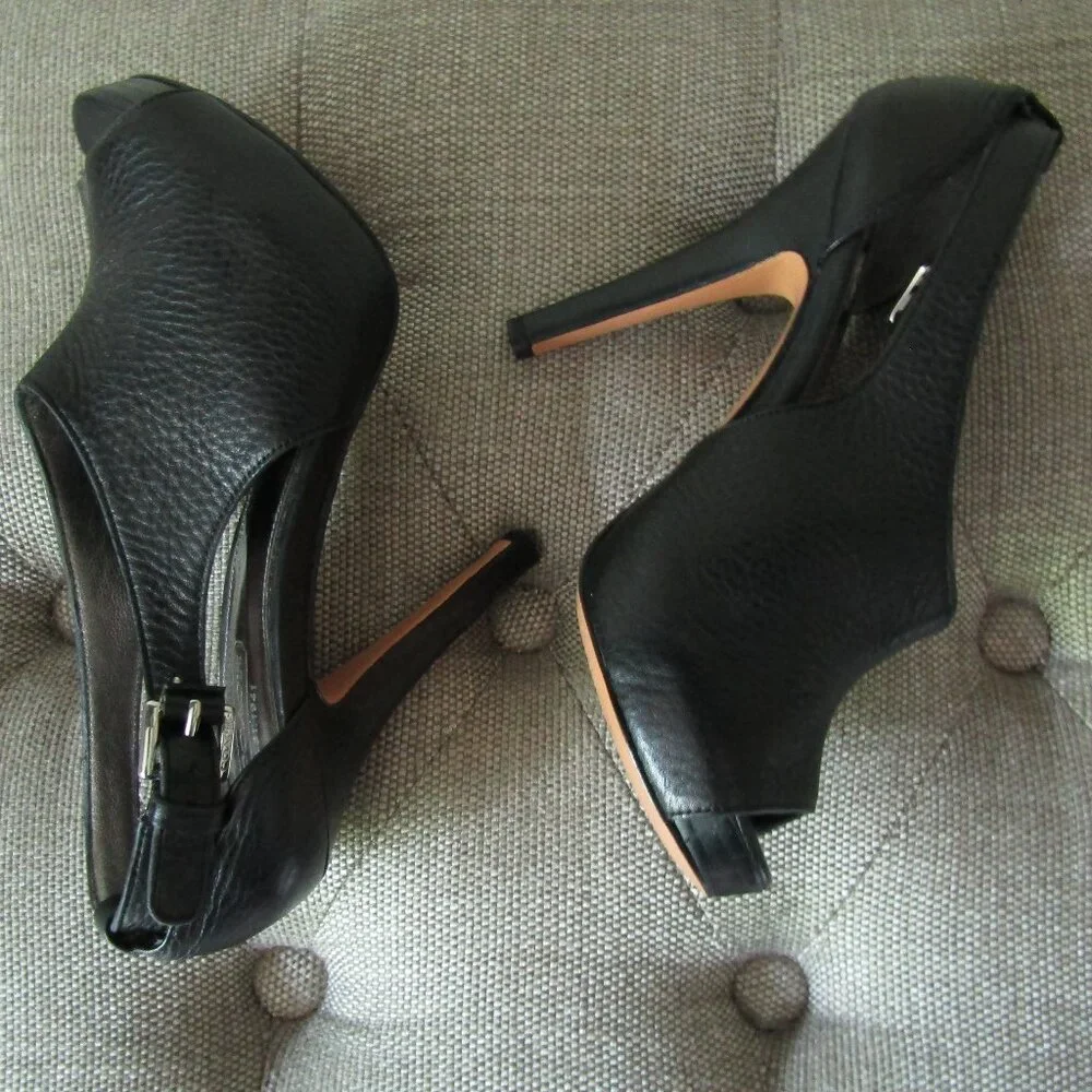 Coach Open Toe Stiletto 5.5B